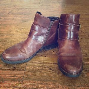 Brown Børn Booties with Buckles